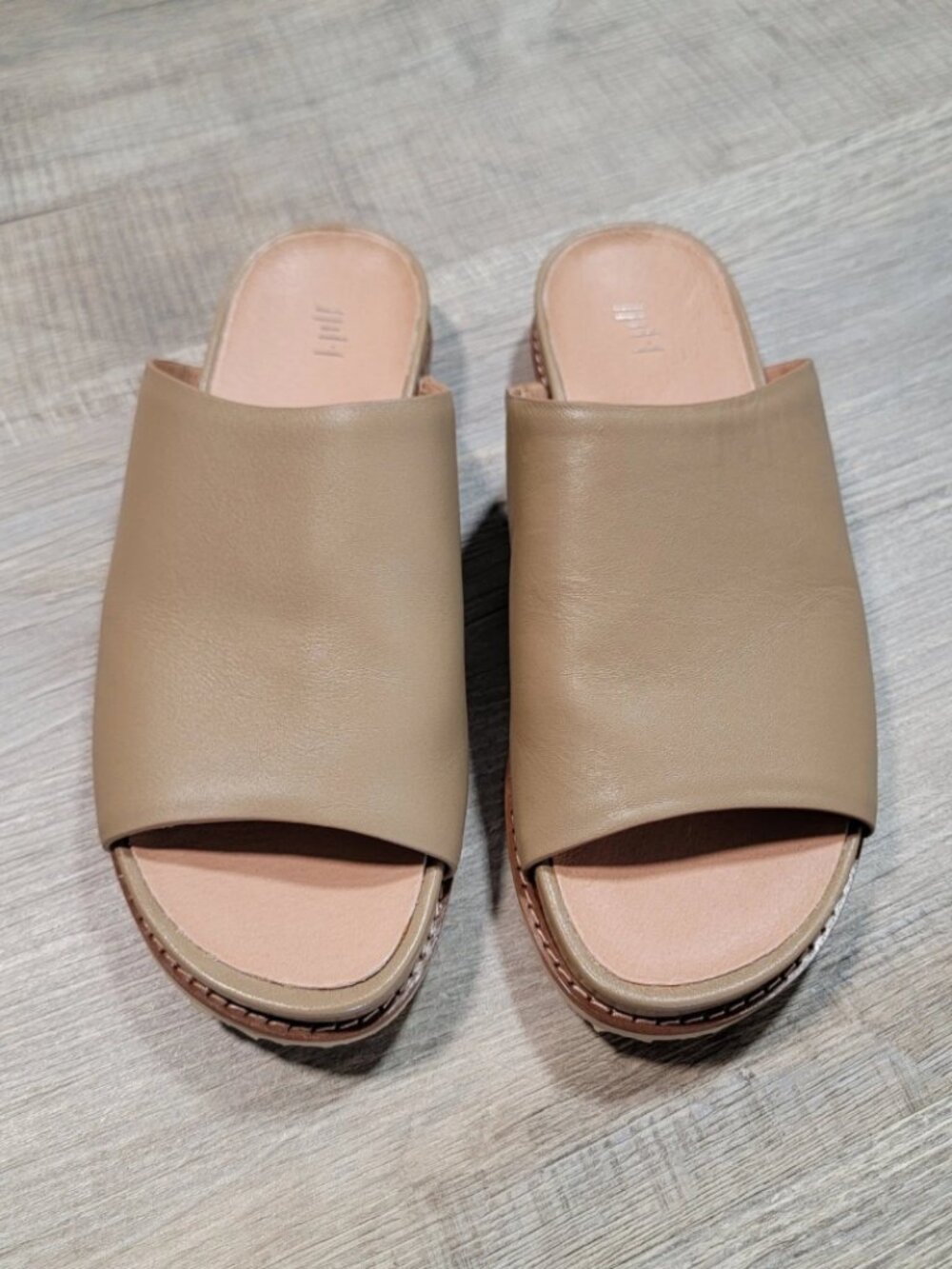 NWOB J Jill Leather Sandals Size 7.5 Beige Tan Brown Minimalist Modern Slides - Picture 2 of 6